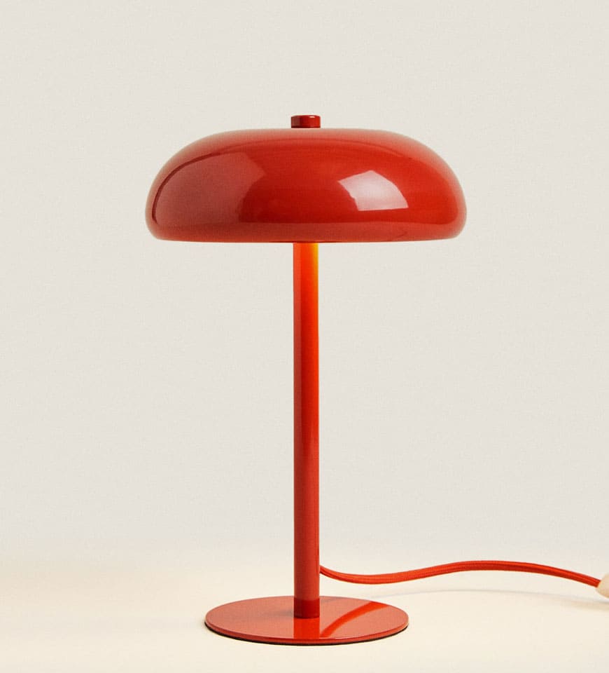 Small monochrome lamp